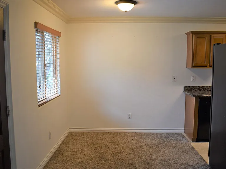 1450 Iris Ave #4 — Photo 7