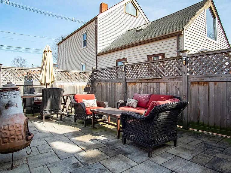 37 Middle St #1 — Photo 27