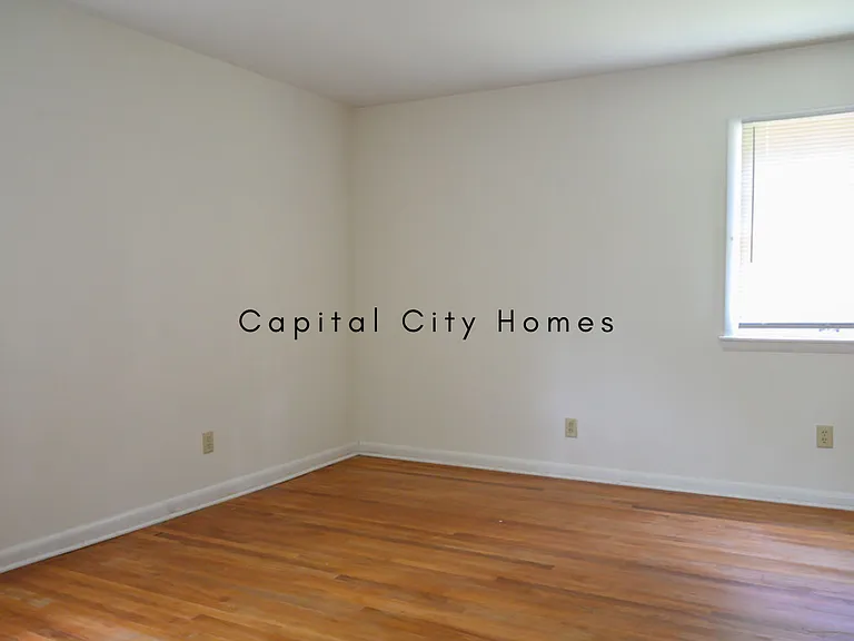 5035 Manning Rd — Photo 7