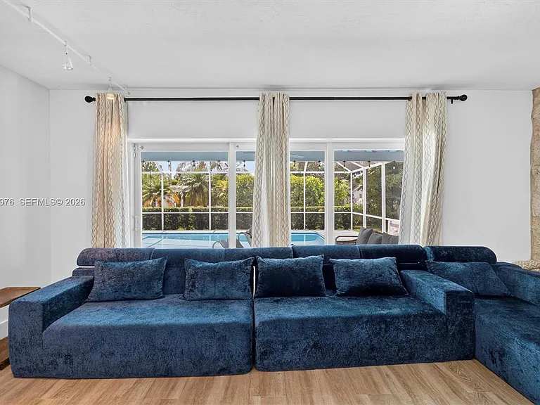 16840 SW 87th Ave — Photo 58