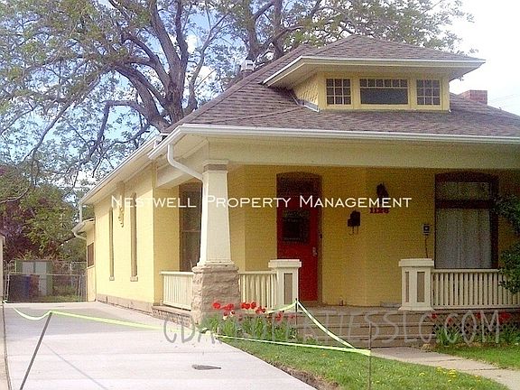 2nd image of 1126 E Roosevelt Ave