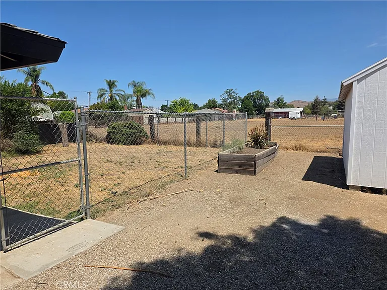 32744 Texas Dr — Photo 19