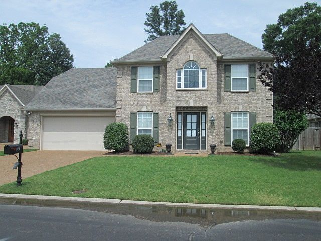 1st image of 1694 Newton Oak Cir E