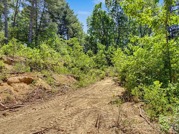 1355 Brookside Camp Rd, Hendersonville, NC 28792