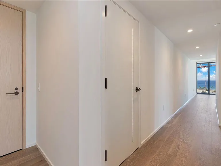 333 Ward Ave #1903 — Photo 3