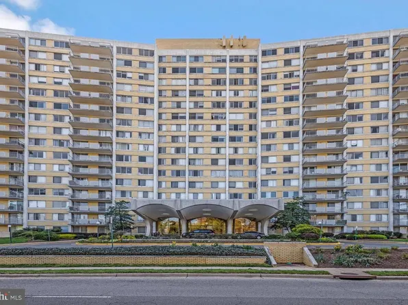 301 N Beauregard St APT 202, Alexandria, VA 22312