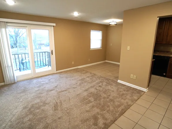 1119 Kearney St APT 10, Manhattan, KS 66502