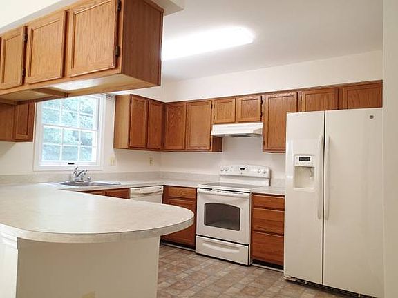 2nd image of 1041 Wingate Ct #K6