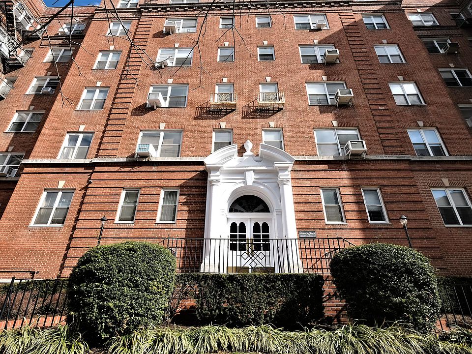 1st image of 6911 Yellowstone Blvd APT B61