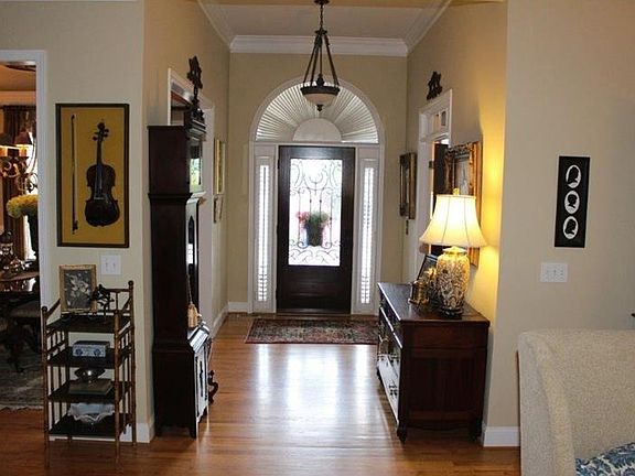 3rd image of 4017 Hickory Fairway Dr