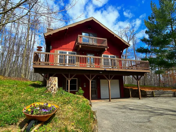 814 Timber Valley Rd, Gaylord, MI 49735