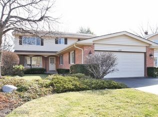 1643 Brighton Ct, Northbrook, IL 60062