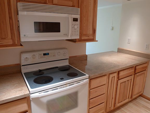 3rd image of 9302 Redmond Woodinville Rd NE APT A107