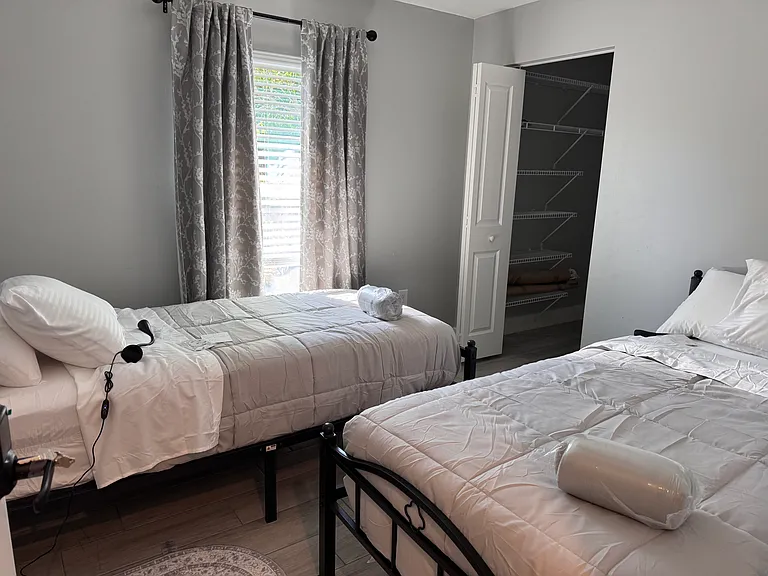 Med. Bedroom, Walk in Closet, Comes fully Furnished. Decor Color is optional, Share bathroom. Optional Twin XL or Full size bed. One bed to each room