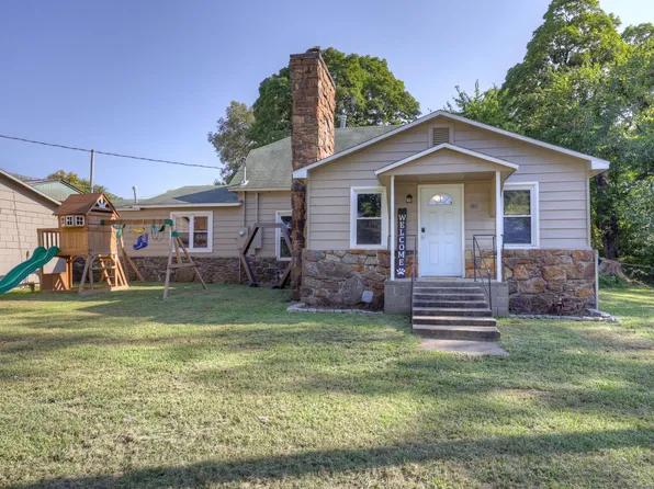 125 W 2nd Street, Neck City, MO 64849