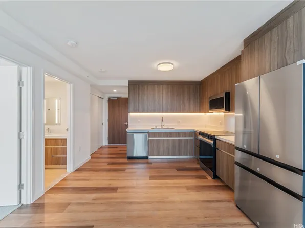 1515 Liona St #3703, Honolulu, HI 96814