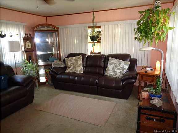 3rd image of 39 Arapaho Dr