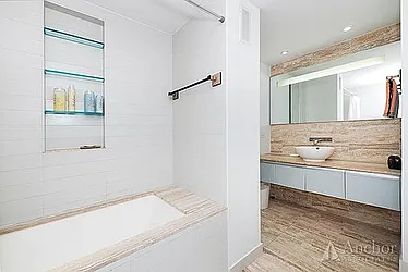 Rented by iHomeny Realty