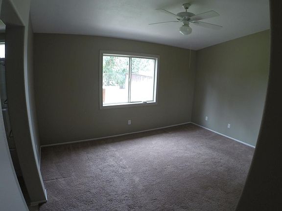 2nd image of 29085 Oak Creek Ln