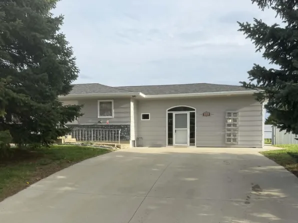 323 W 10th St, Gregory, SD 57533