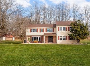 3 Cottage Ln, Glen Mills, PA 19342
