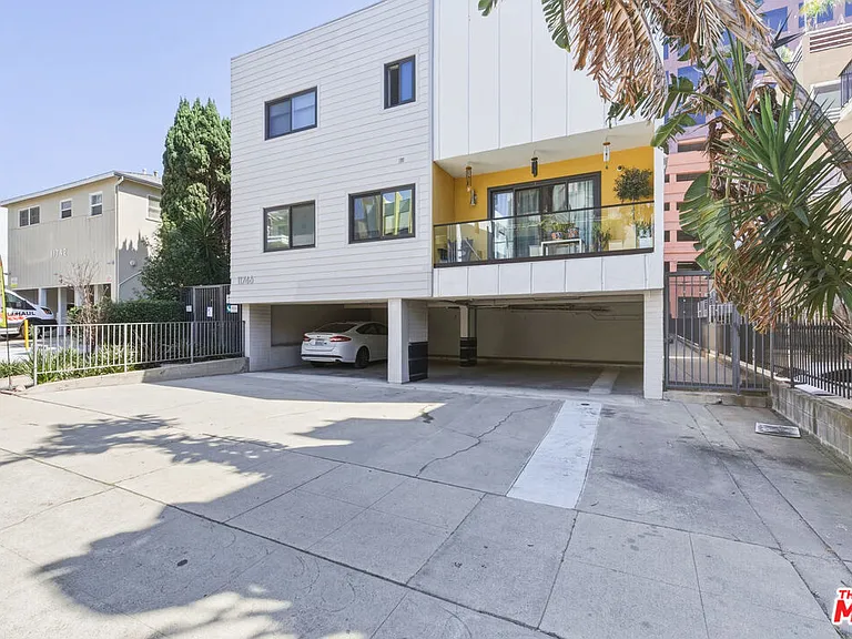 11746 Goshen Ave #6 — Photo 26