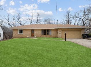 1215 Burlington Ter, Des Moines, IA 50314