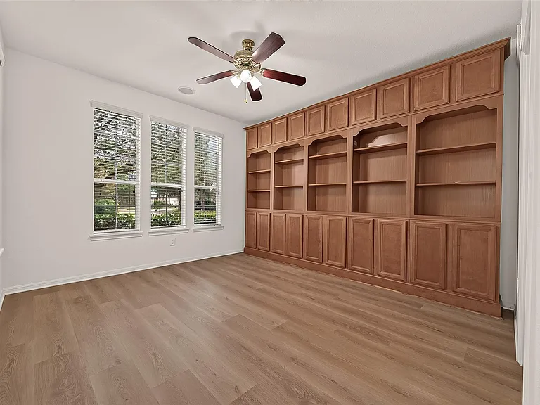 6118 Breezy Hollow Ln — Photo 7