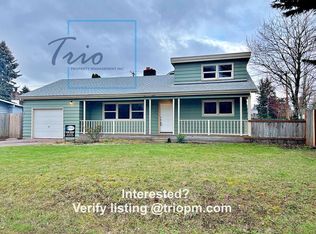 1484 Green Acres Rd, Eugene, OR 97408