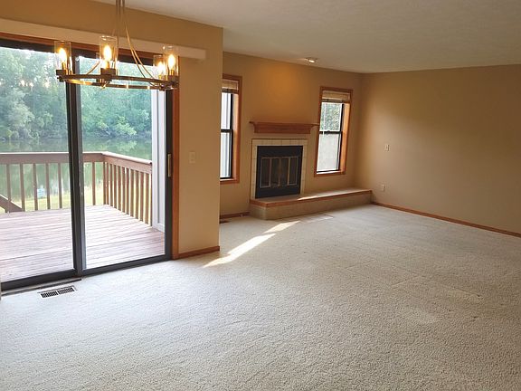3rd image of 2439 S Wild Blossom Ct