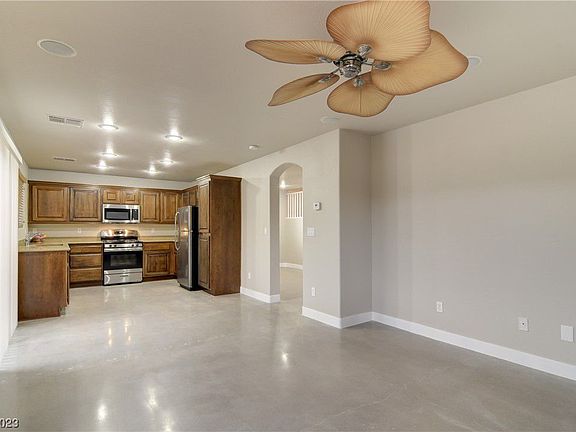 3rd image of 2732 Kona Crest Ave
