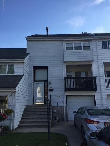 1st image of 268 Dover Grn