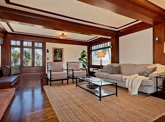 4th image of 4744 Panorama Dr