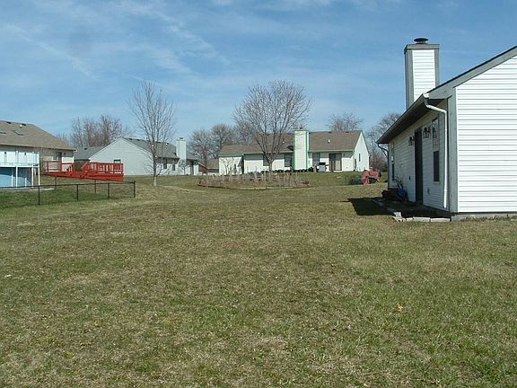 5th image of 6144 Carrie Ct