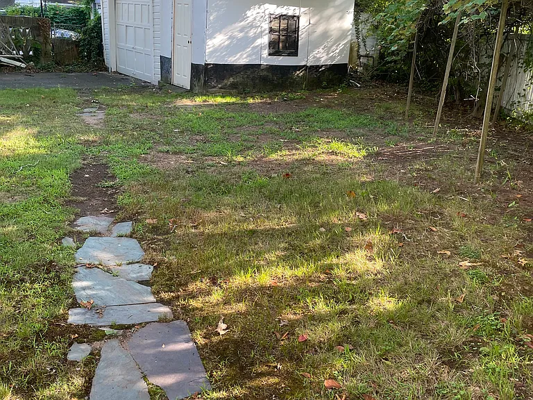 150 Crescent St — Photo 27