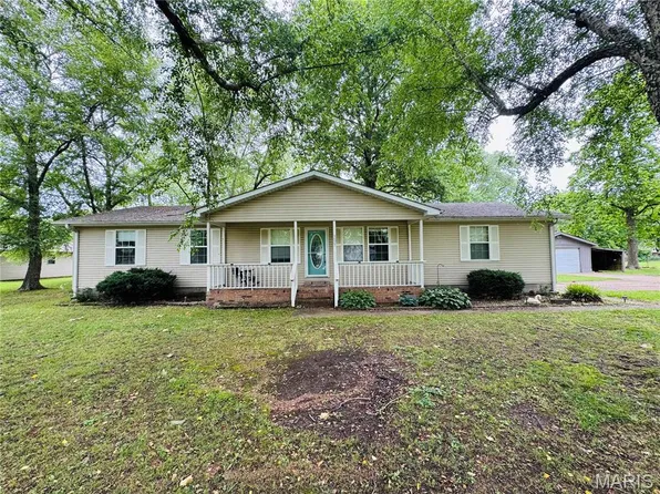 305 Harrison Ln, Poplar Bluff, MO 63901