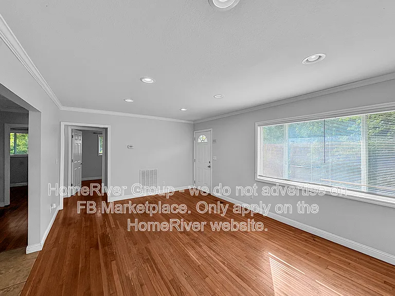 6913 Martha Ave #B — Photo 3