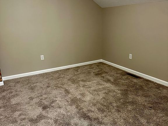 5th image of 625 Simpson Ave APT 1