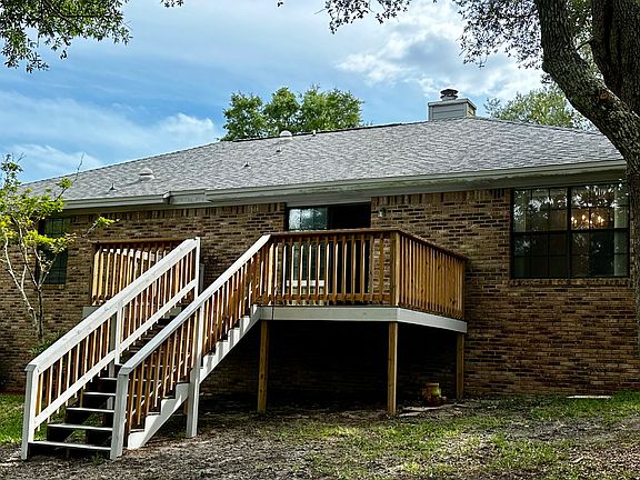 4th image of 109 Dominica Way