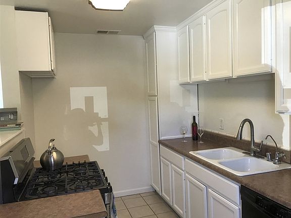 3rd image of 349 Lado De Loma Dr