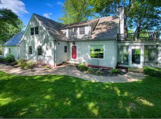 2870 Chatham Rd, Pepper Pike, OH 44124