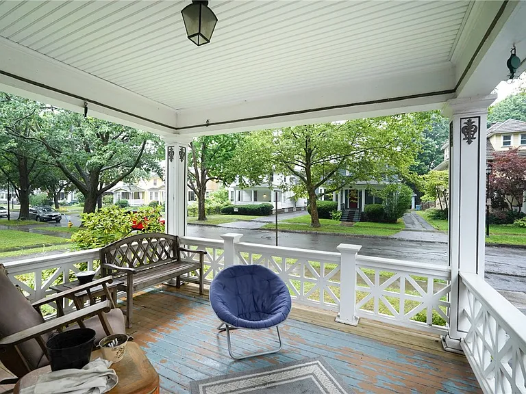 190 Dartmouth St #1 — Photo 2