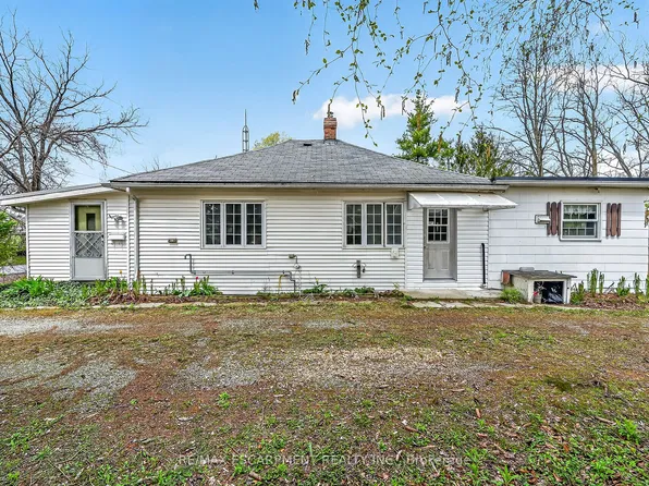 313 John St, Norfolk County, ON N3Y 2Z1