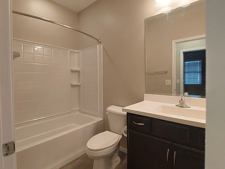 1025 S 200th Ln — Photo 11