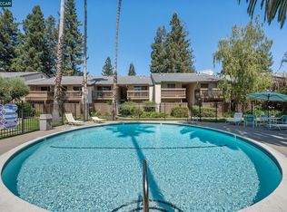 2742 Oak Rd APT 196, Walnut Creek, CA 94597