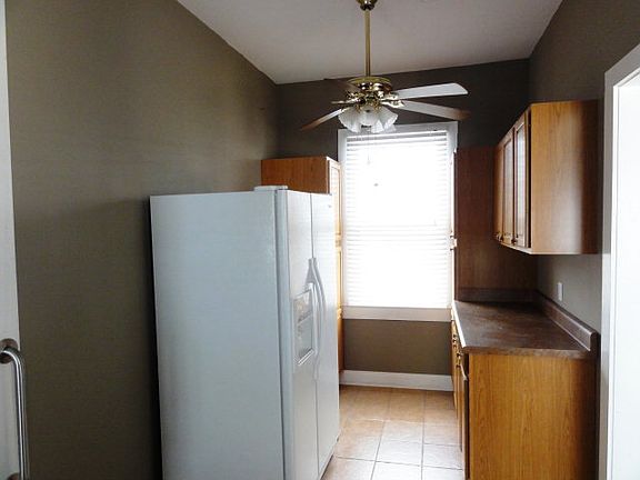 5th image of 8207 Park Ave