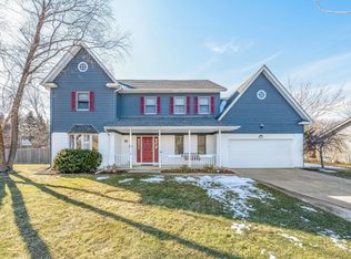 2965 Country Club Ln, Dekalb, IL 60115