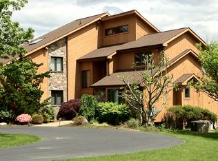 241 E Dark Hollow Rd, Pipersville, PA 18947