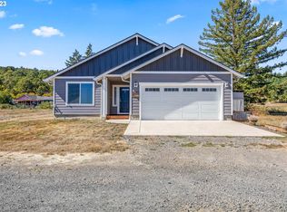 420 N 9th St, Monroe, OR 97456