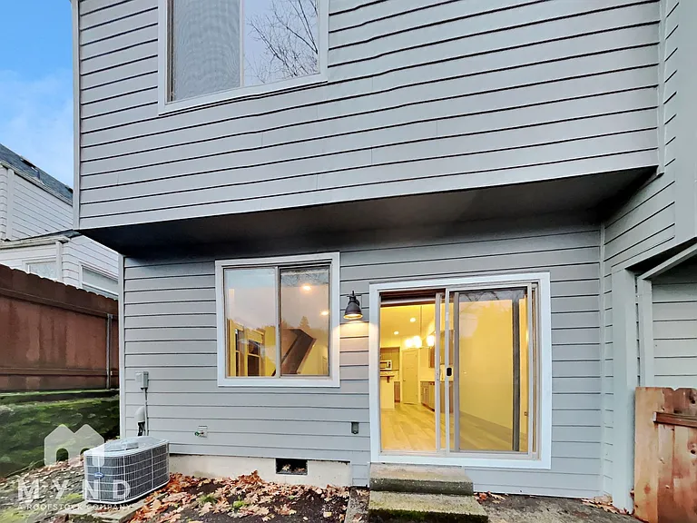 1217 NW Benton St #1217 — Photo 15